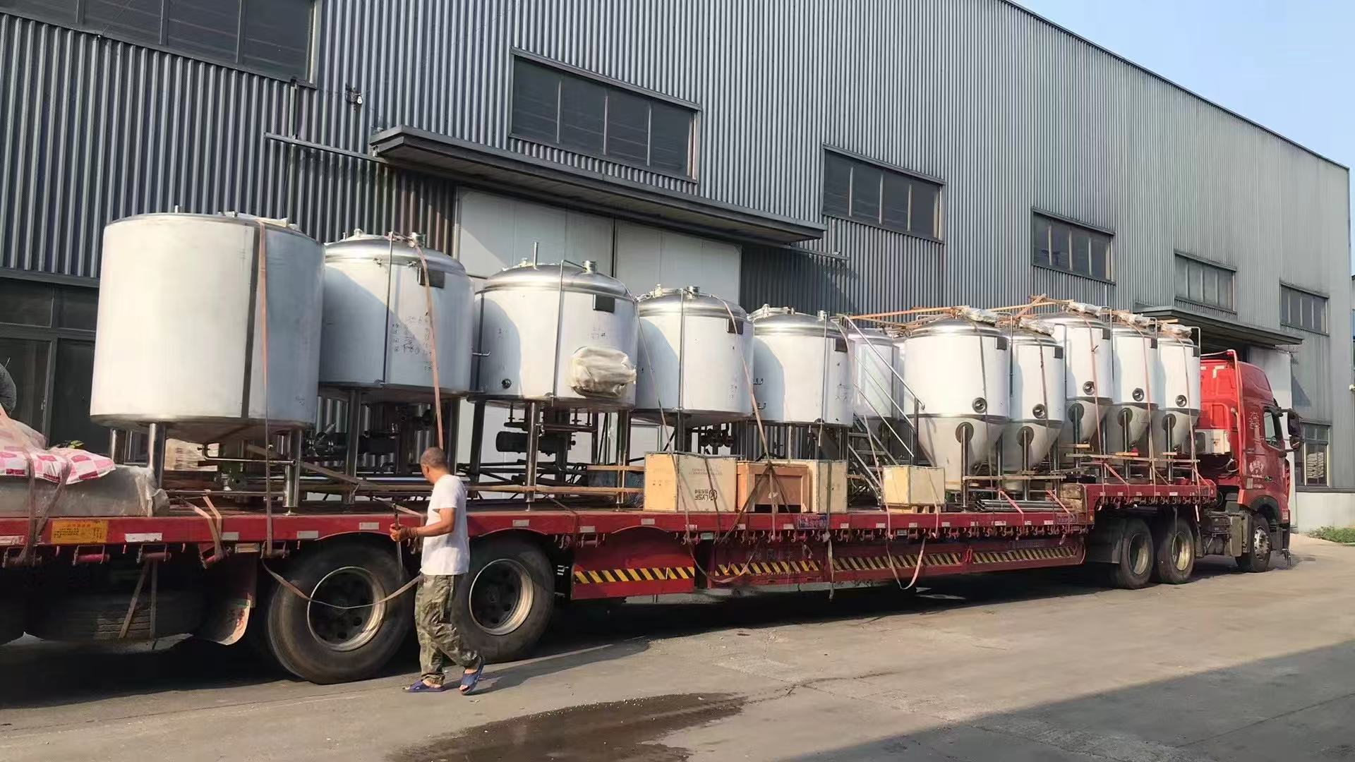 赵西垸林场精酿啤酒设备厂—中小型精酿啤酒厂提供服务